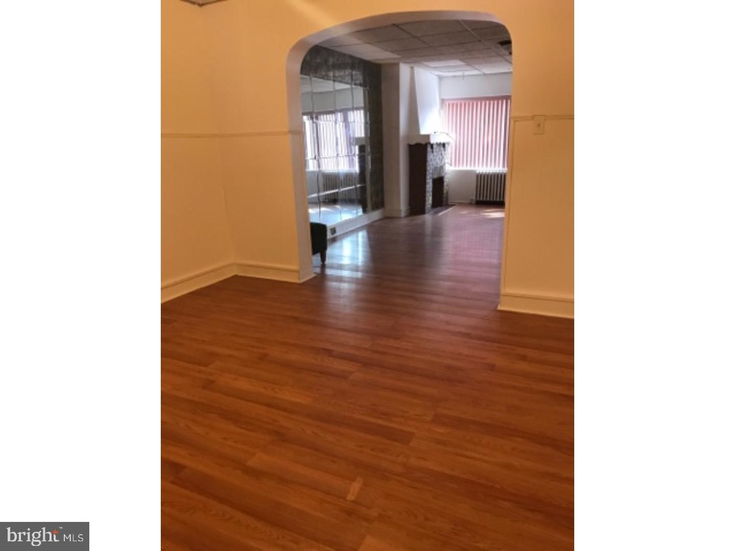 OXFORD CIRCLE - Residential