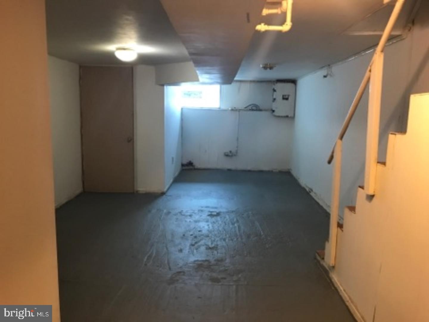 OXFORD CIRCLE - Residential