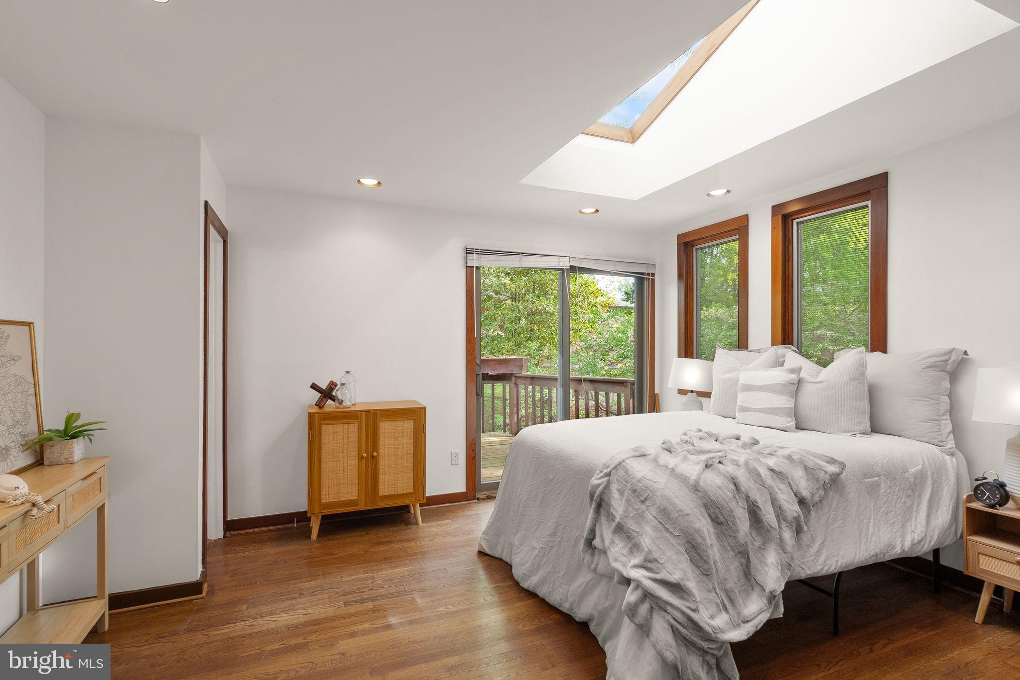 HIGH POINT - Residential