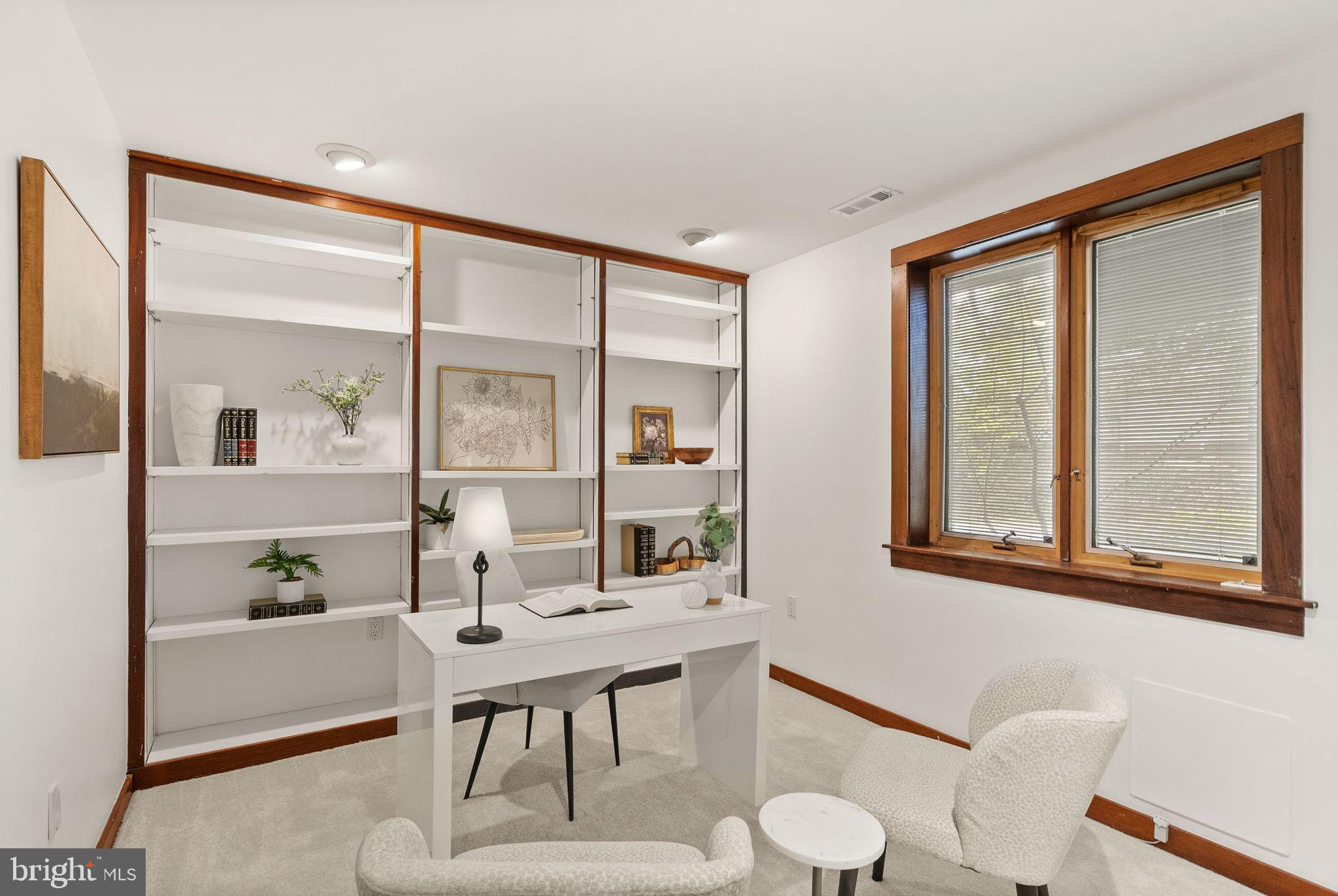 HIGH POINT - Residential