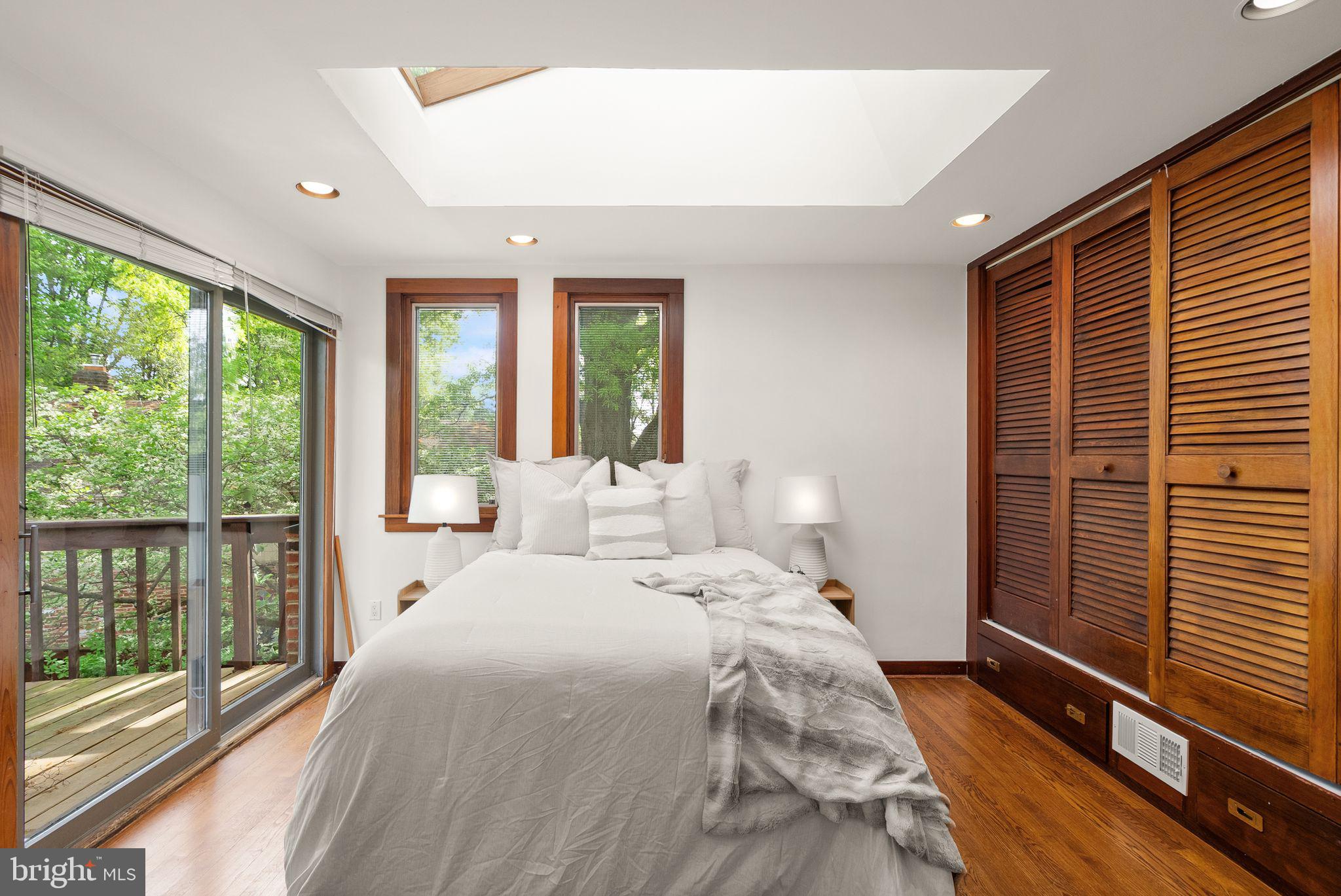 HIGH POINT - Residential