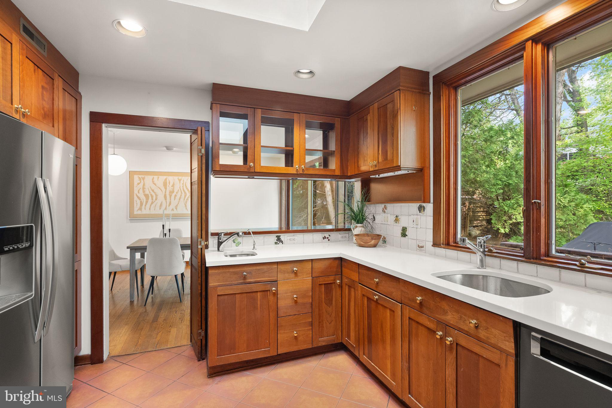 HIGH POINT - Residential