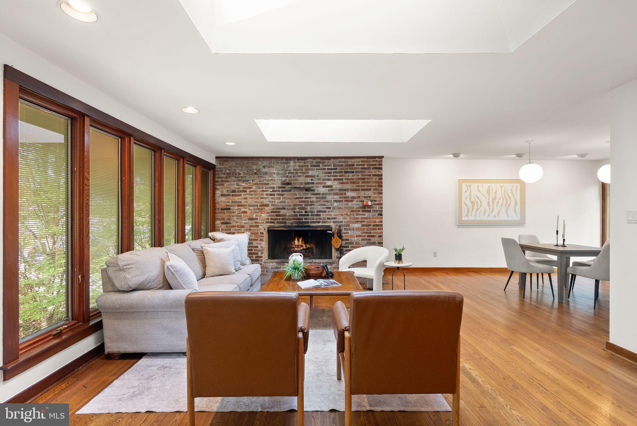 HIGH POINT - Residential