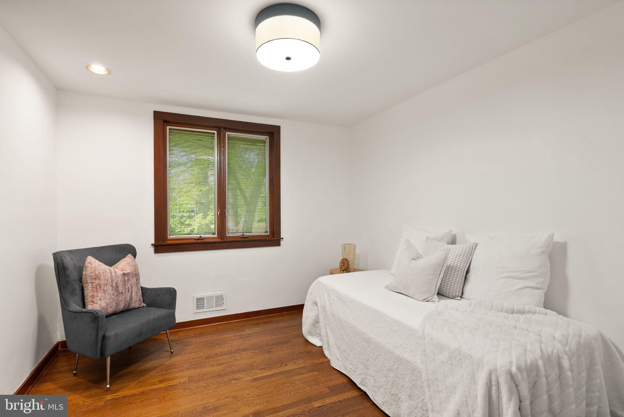 HIGH POINT - Residential