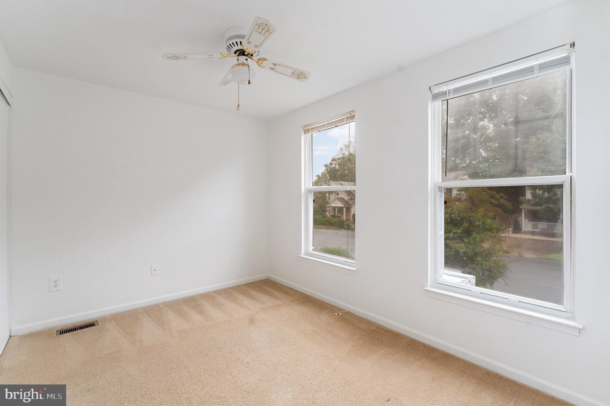 MONTCLAIR - Residential