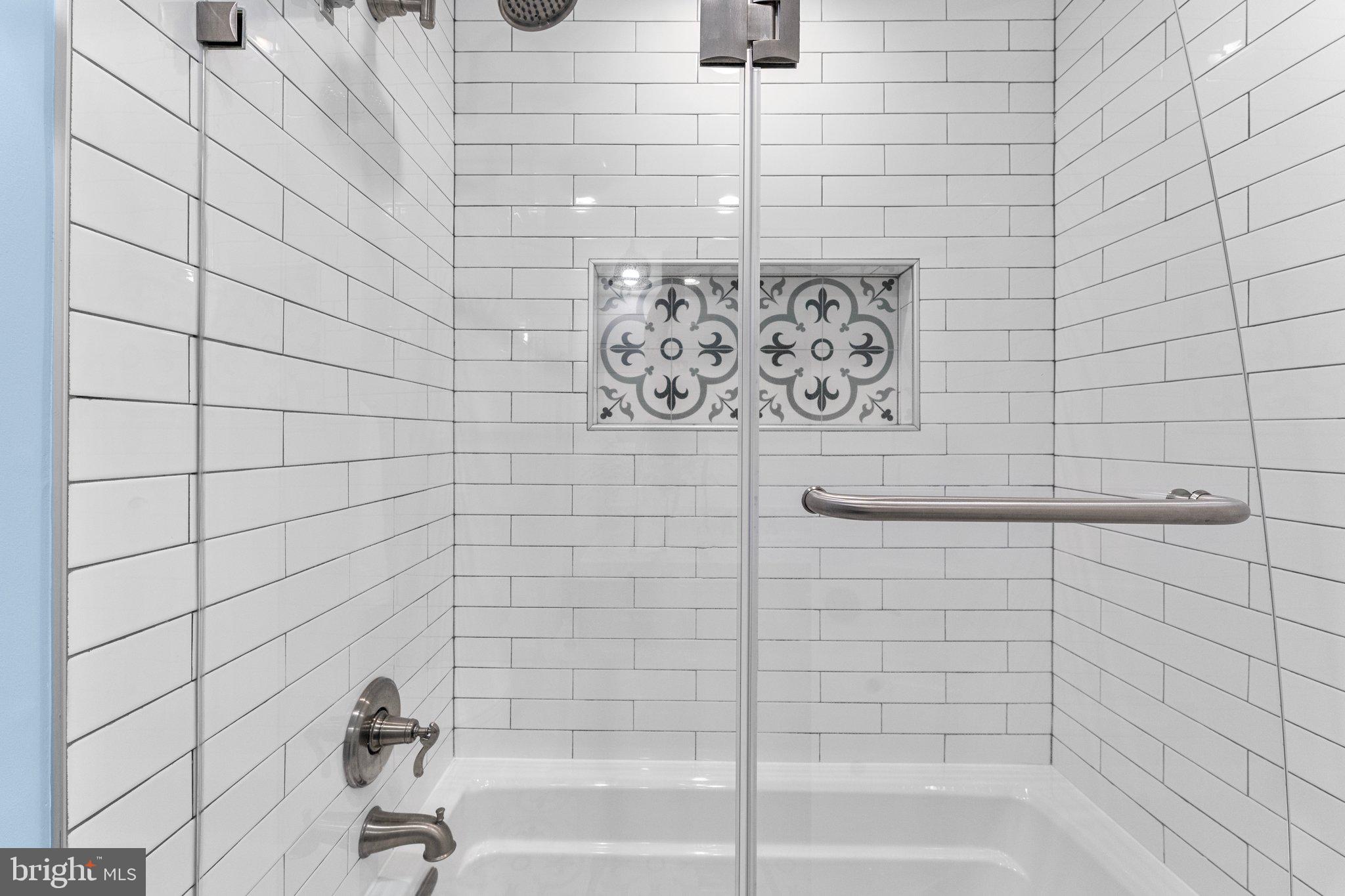 BAYVIEW ESTATES - Residential