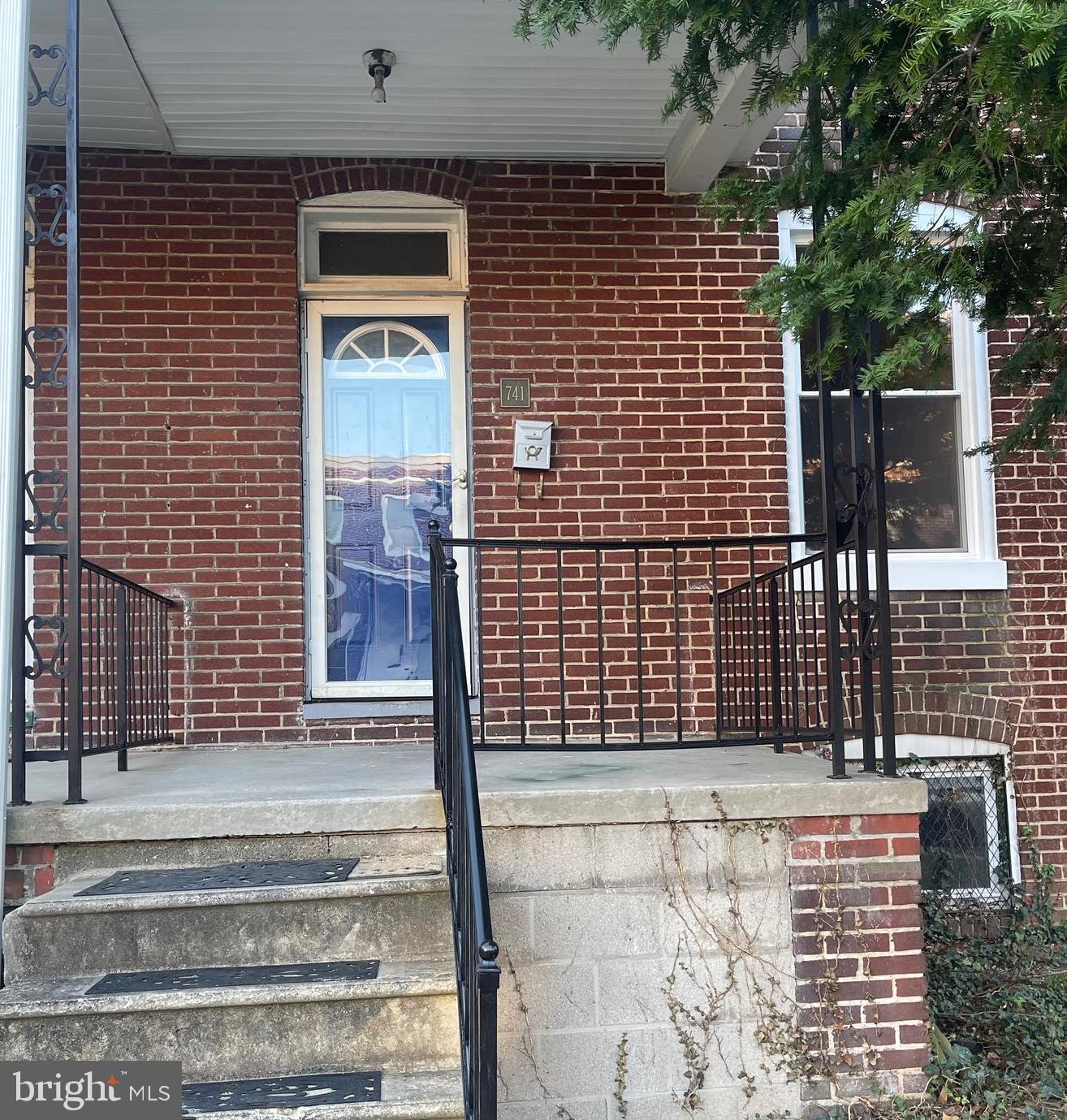 WAVERLY - Residential Lease