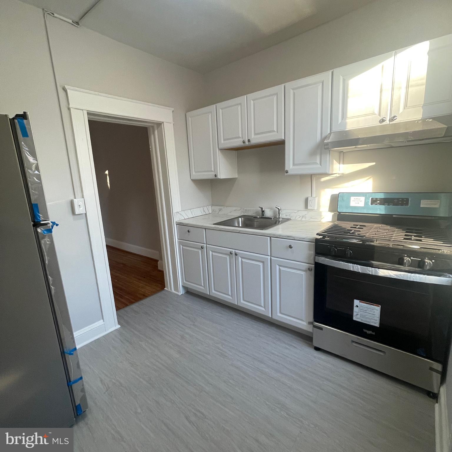 WAVERLY - Residential Lease