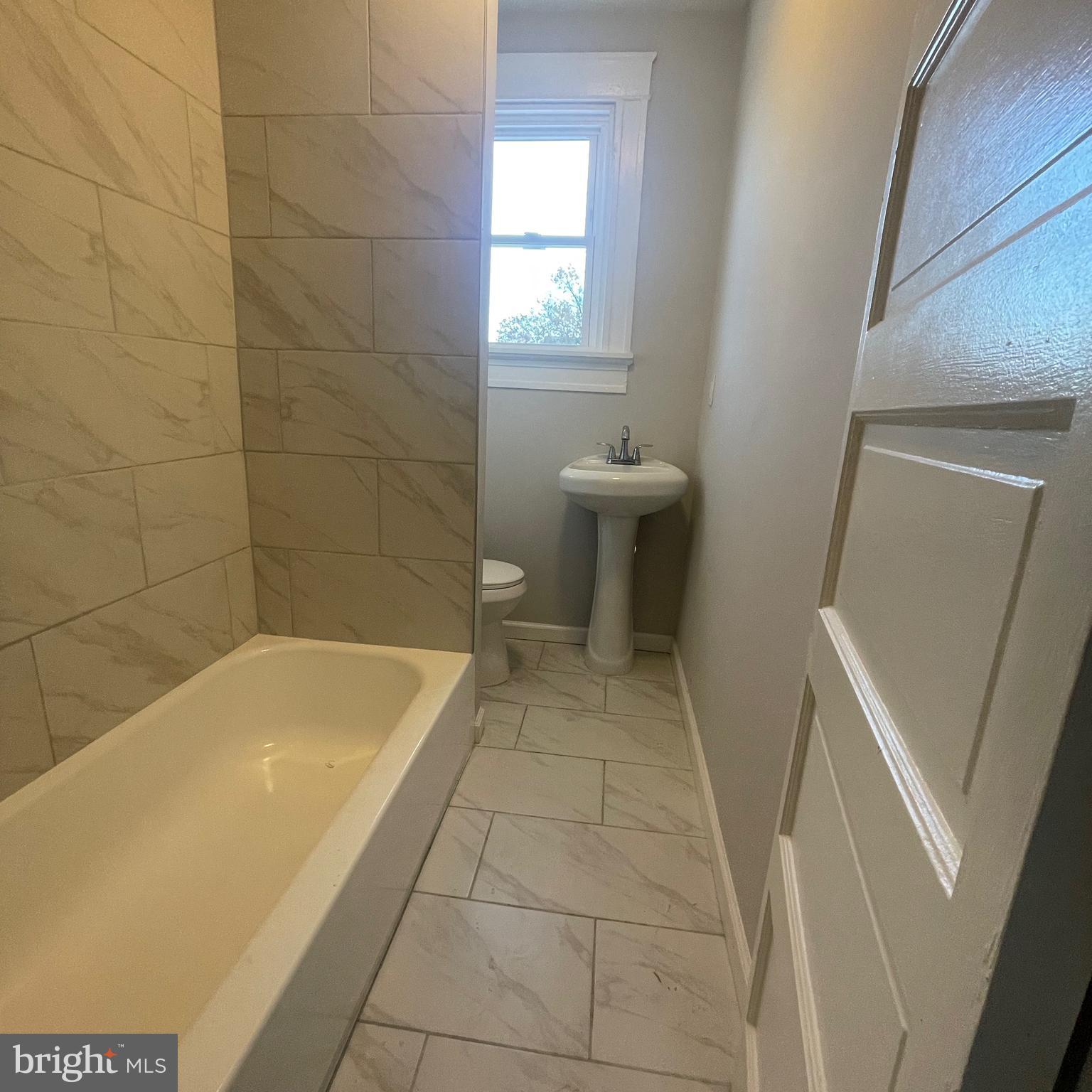 WAVERLY - Residential Lease