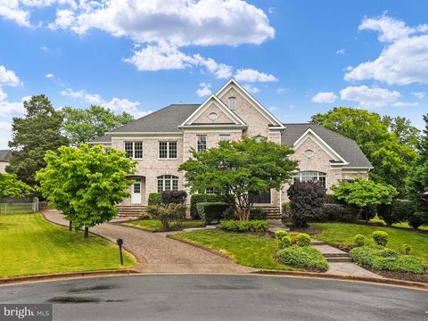 Homes For Rent - 2233 Van Buren Court<br/> Fairfax County, FALLS CHURCH, VA 22043