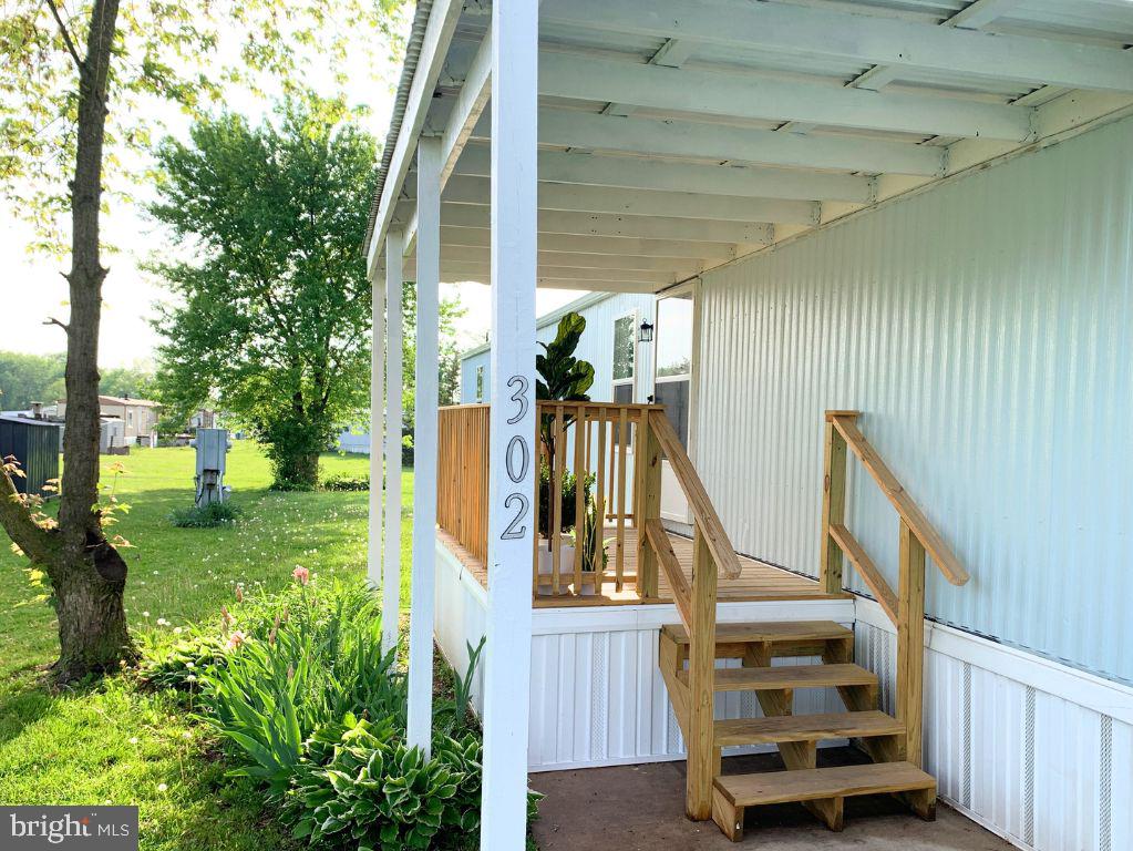 CEDAR MANOR MHP - Residential