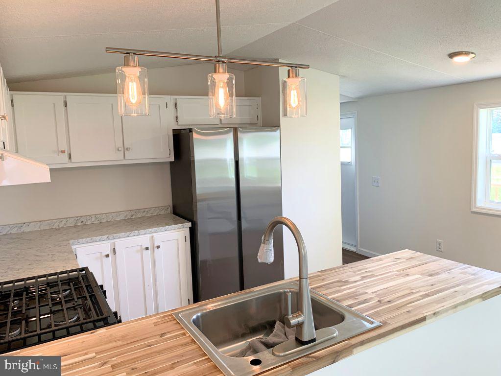 CEDAR MANOR MHP - Residential