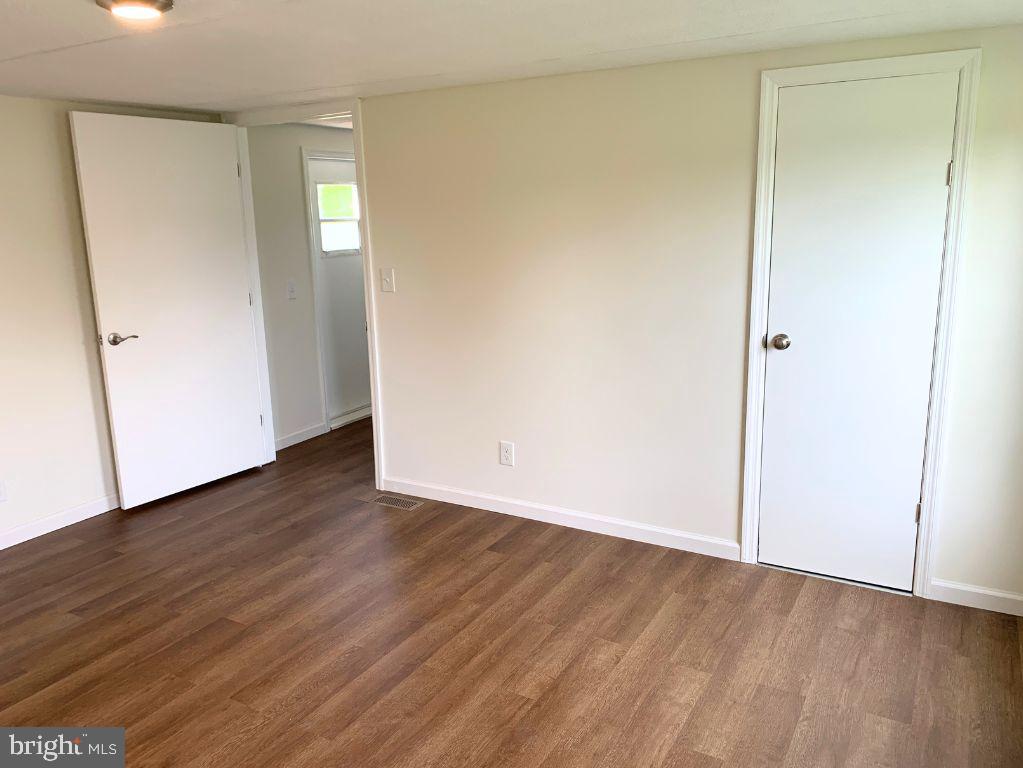 CEDAR MANOR MHP - Residential