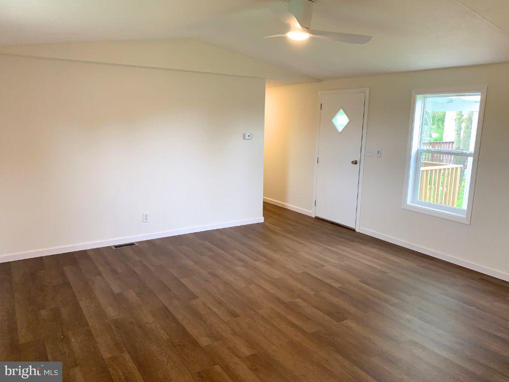 CEDAR MANOR MHP - Residential