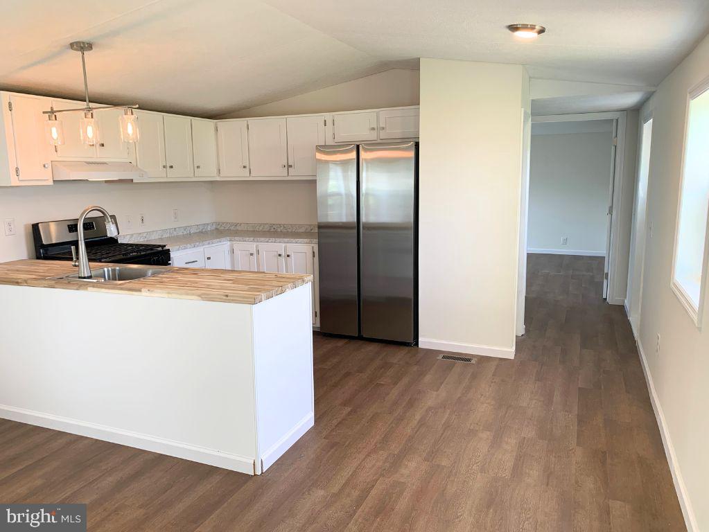 CEDAR MANOR MHP - Residential