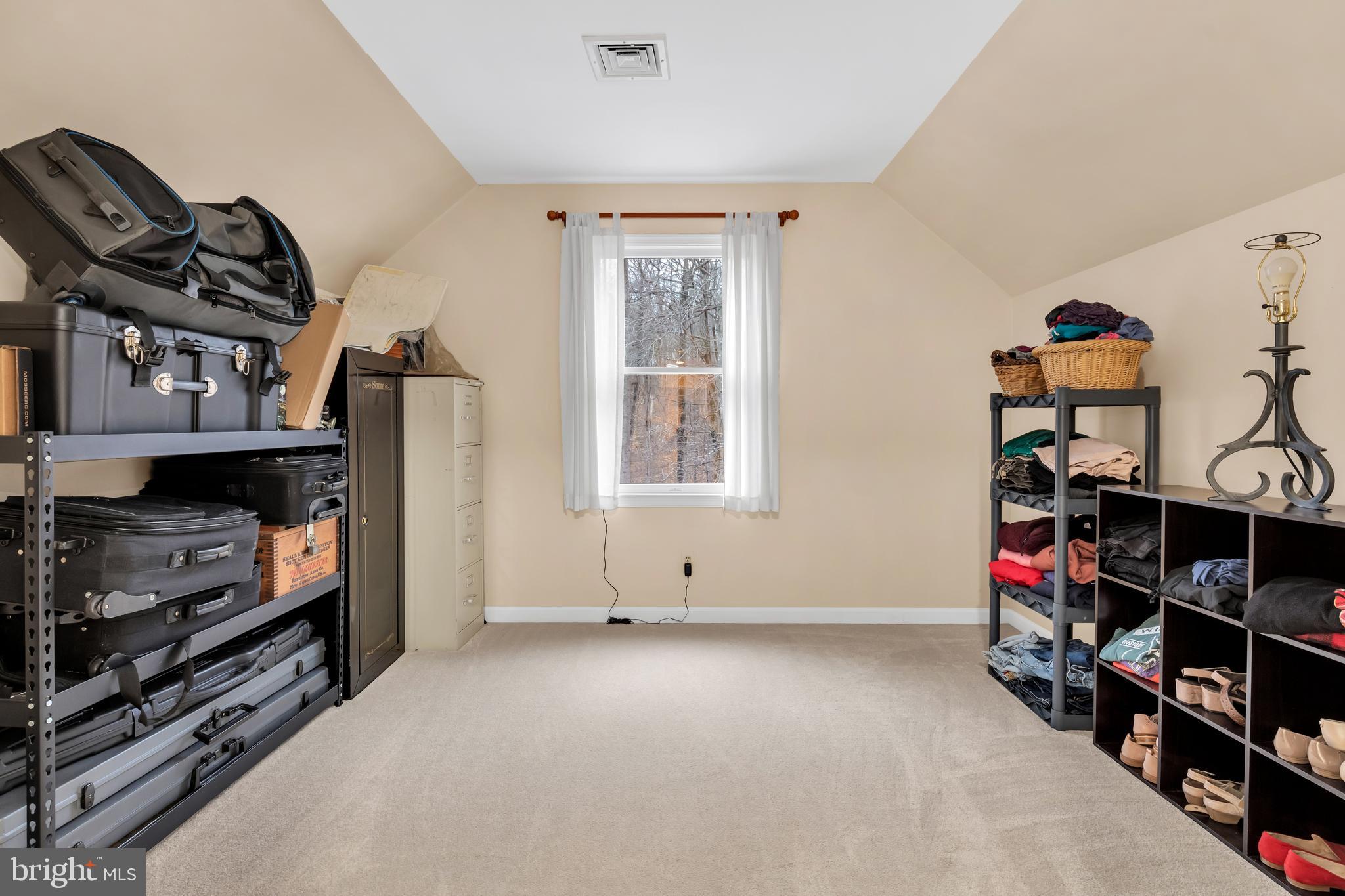 BELLEVUE FARMS - Residential