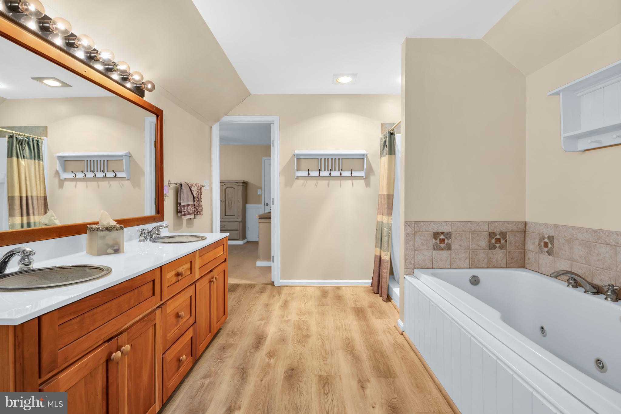 BELLEVUE FARMS - Residential