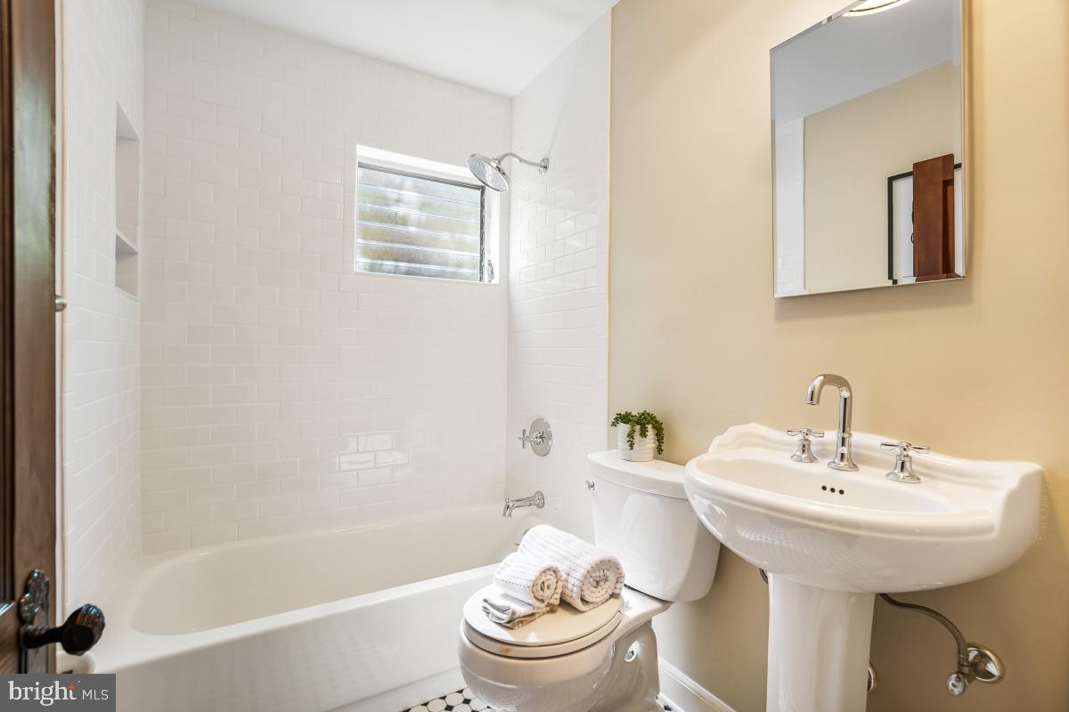 TAKOMA PARK - Residential