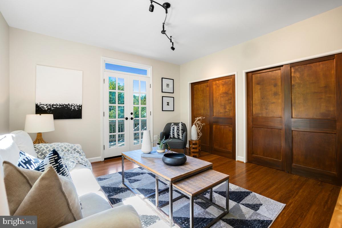 TAKOMA PARK - Residential