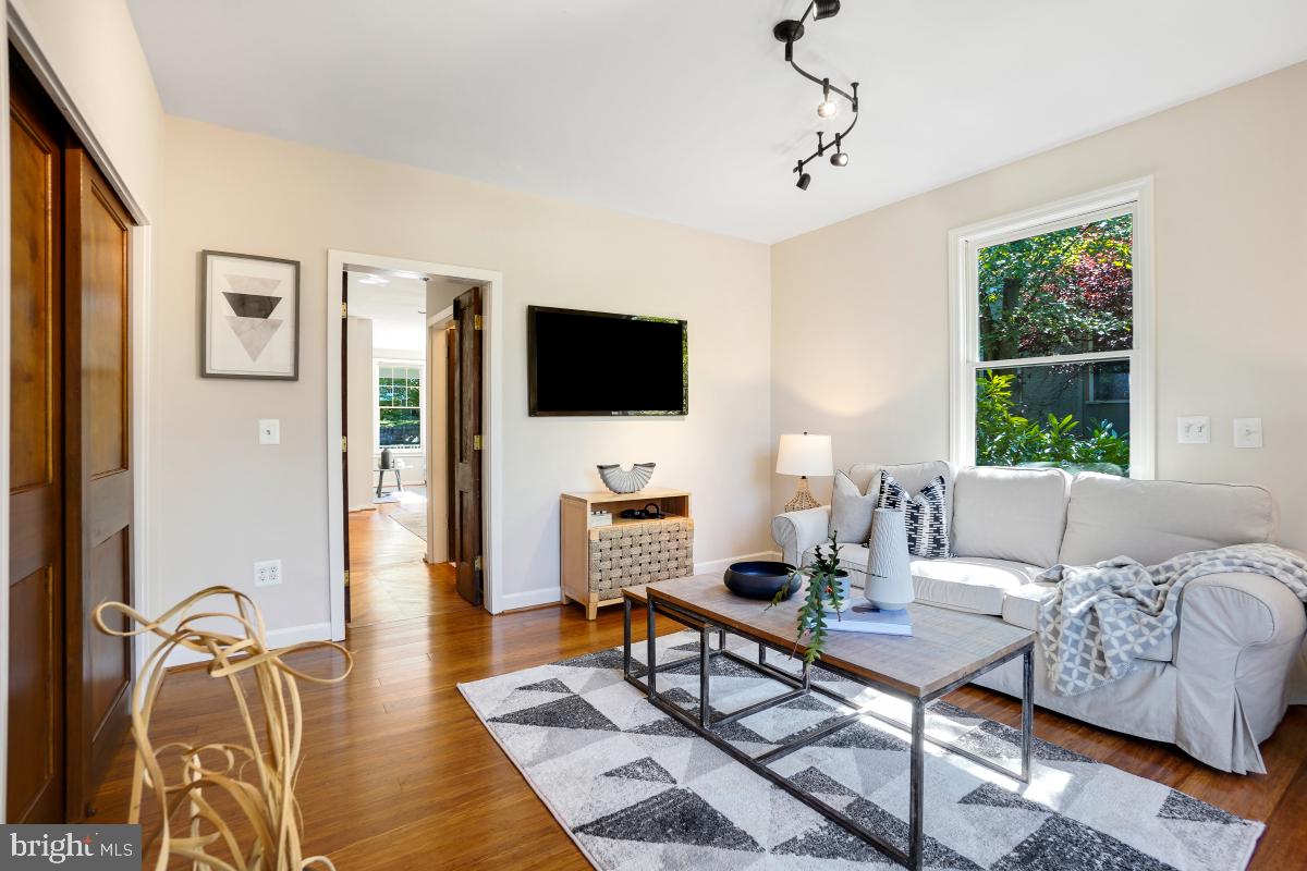 TAKOMA PARK - Residential