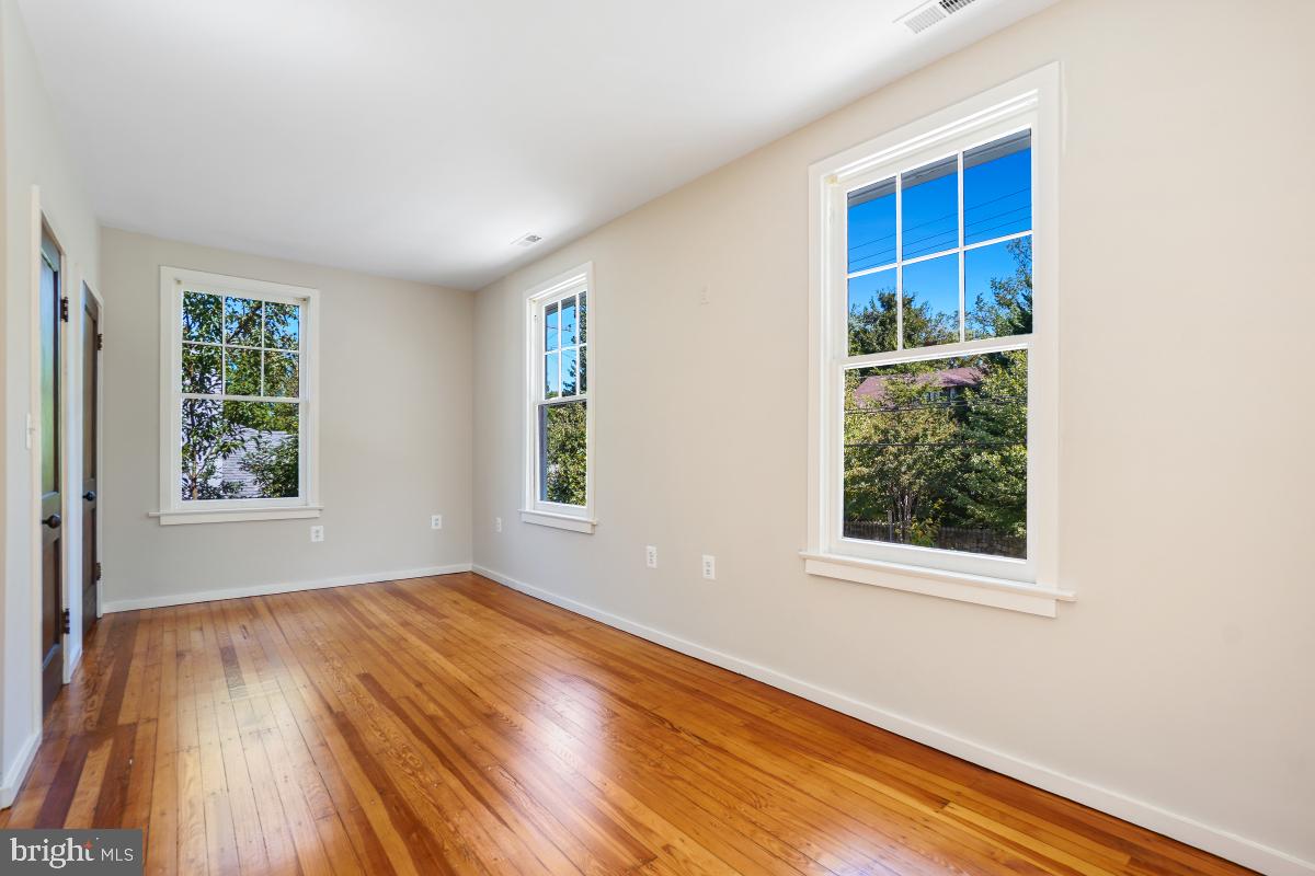 TAKOMA PARK - Residential