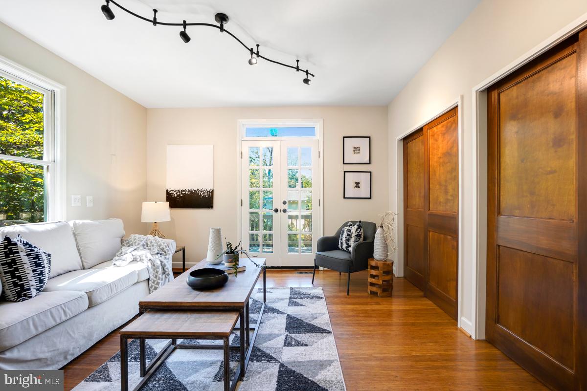 TAKOMA PARK - Residential