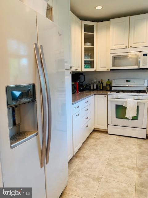 PARK  FAIRFAX - Residential Lease