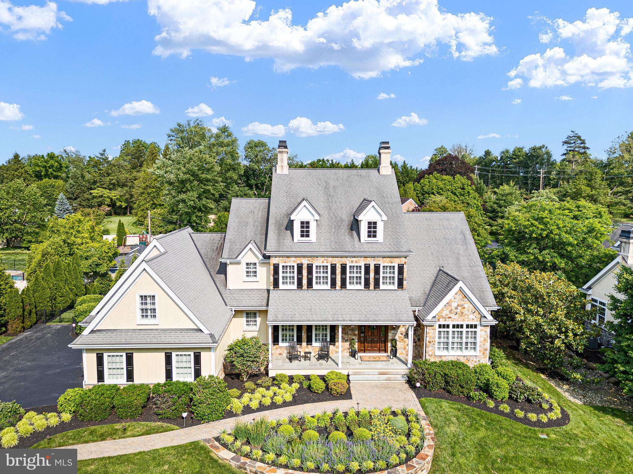 2A COURTNEY ROAD
