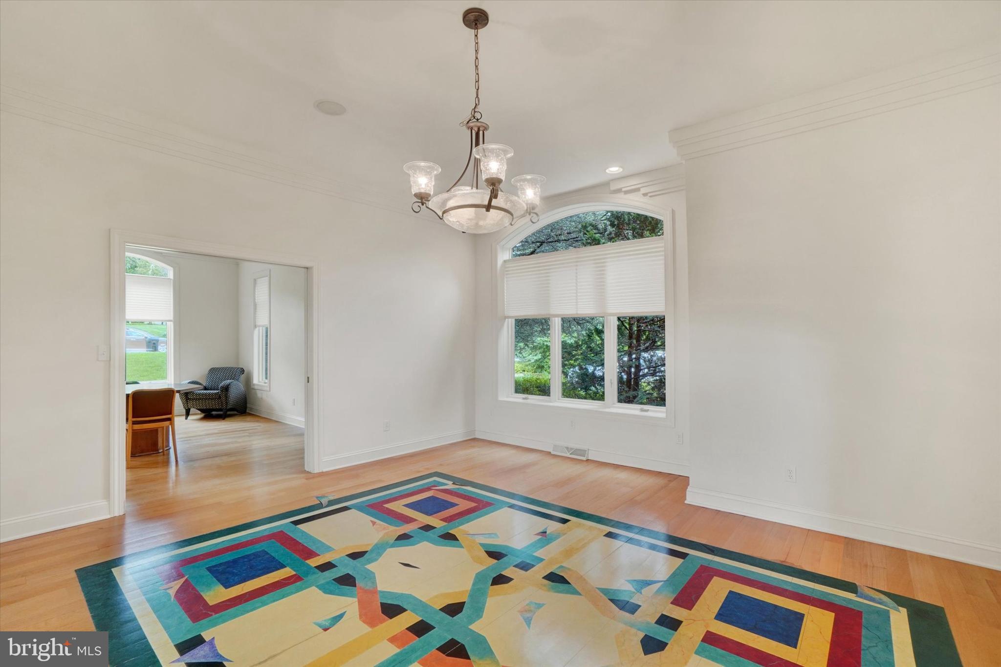 DEER CHASE - Residential