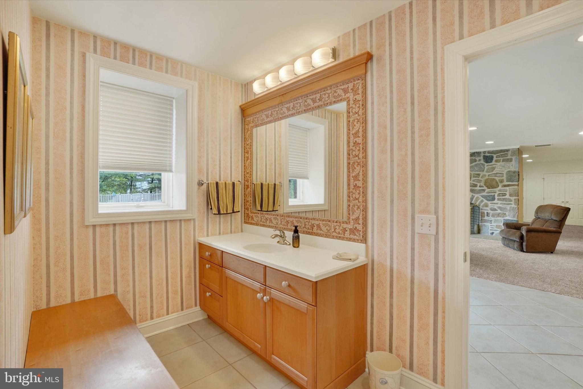 DEER CHASE - Residential