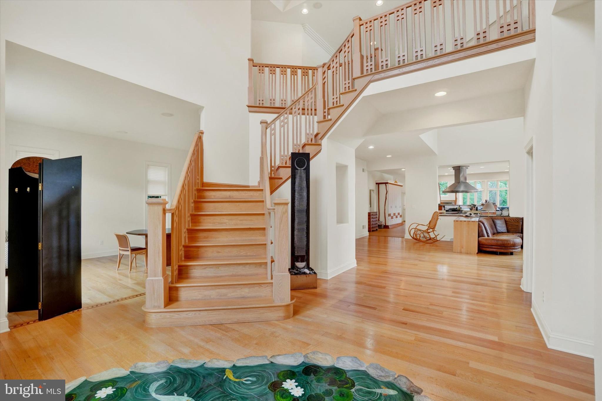 DEER CHASE - Residential