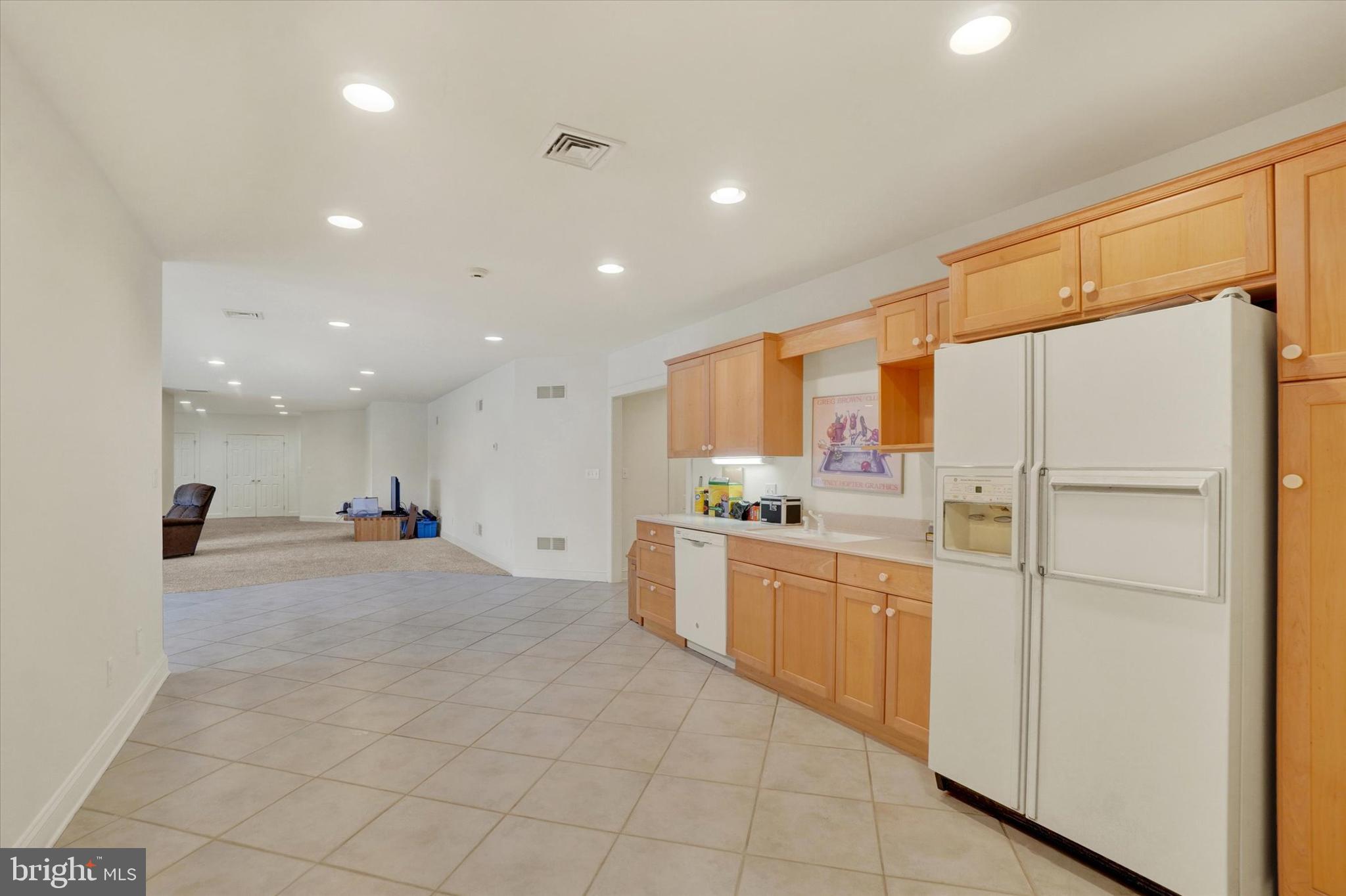 DEER CHASE - Residential