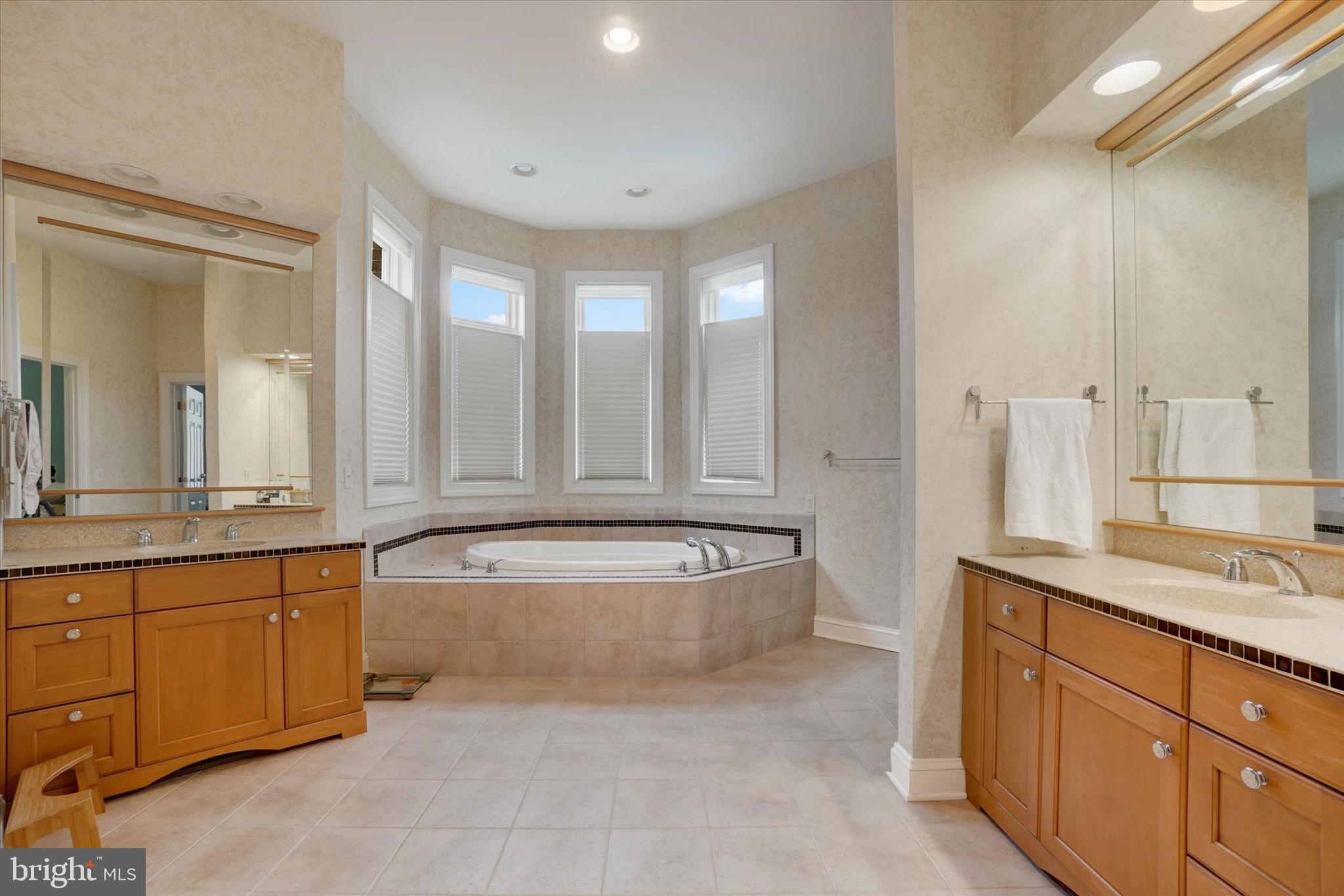 DEER CHASE - Residential