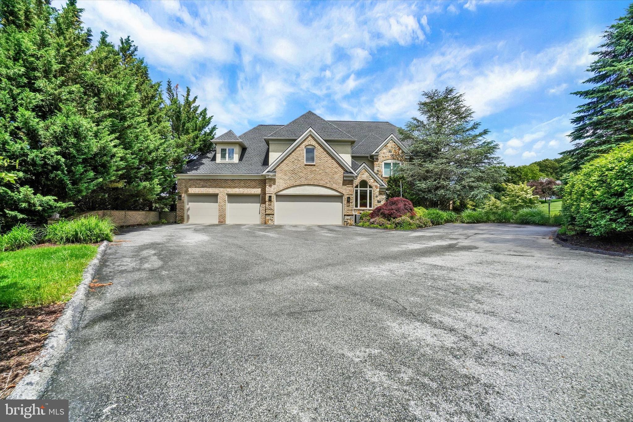 2800 DEER LEAP LANE
