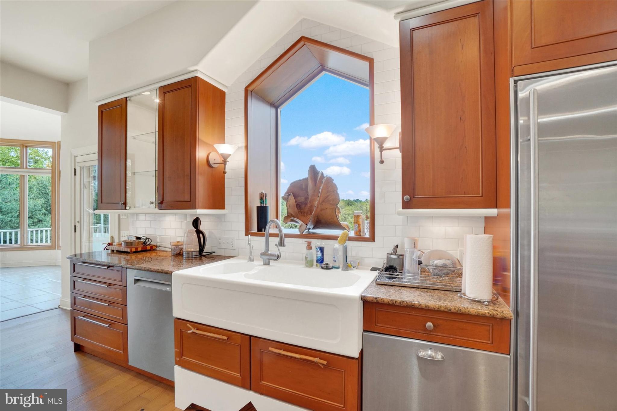 DEER CHASE - Residential