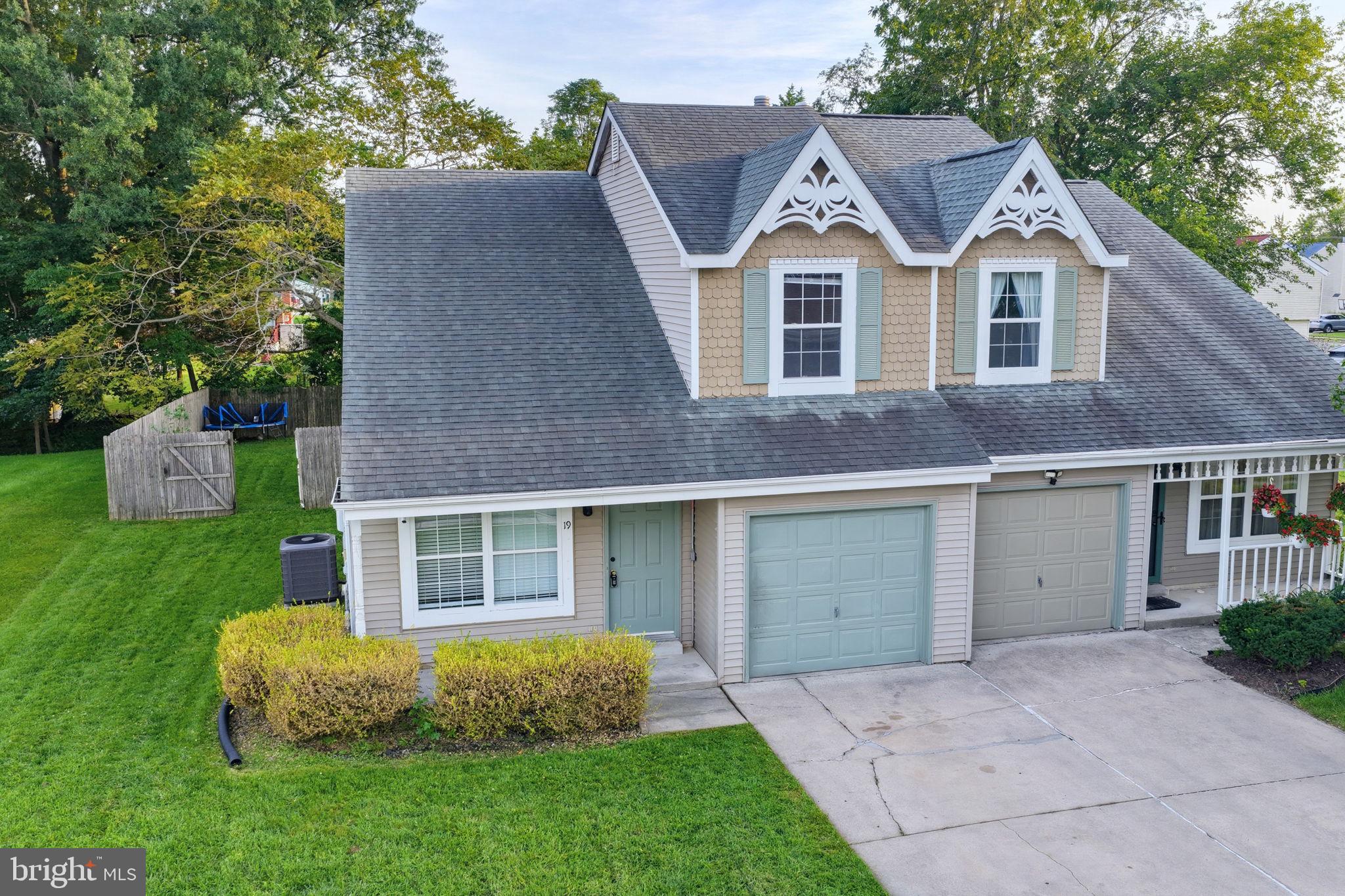 19 HEATHERFIELD WAY