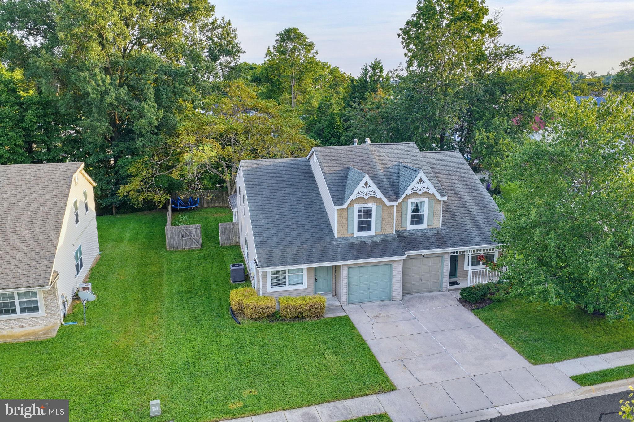 19 HEATHERFIELD WAY