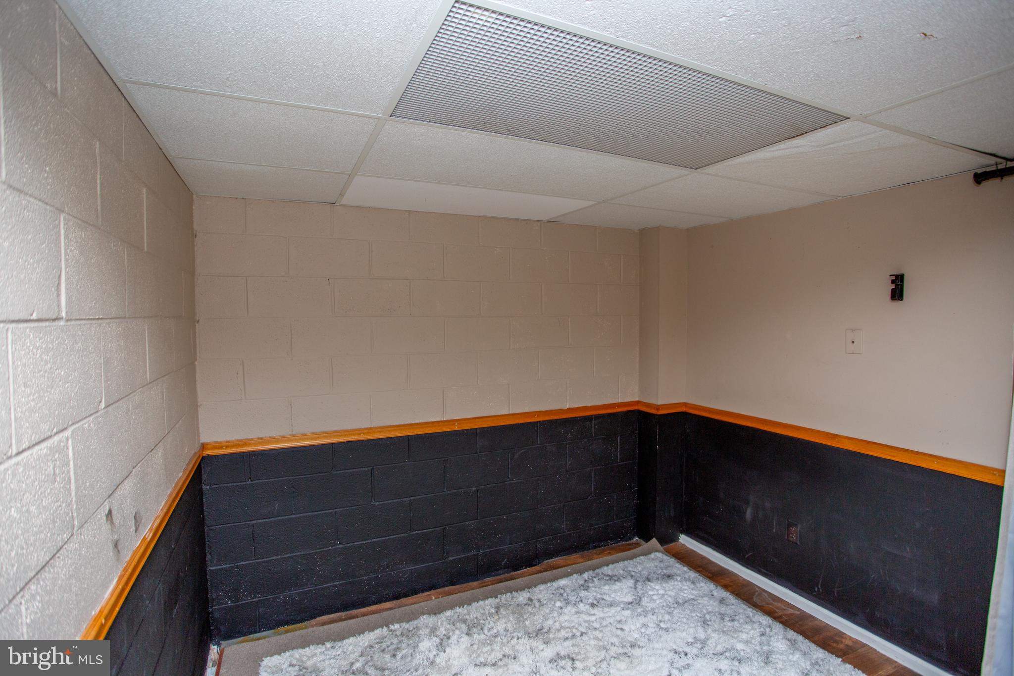 SANDY RIDGE ACRES - Residential