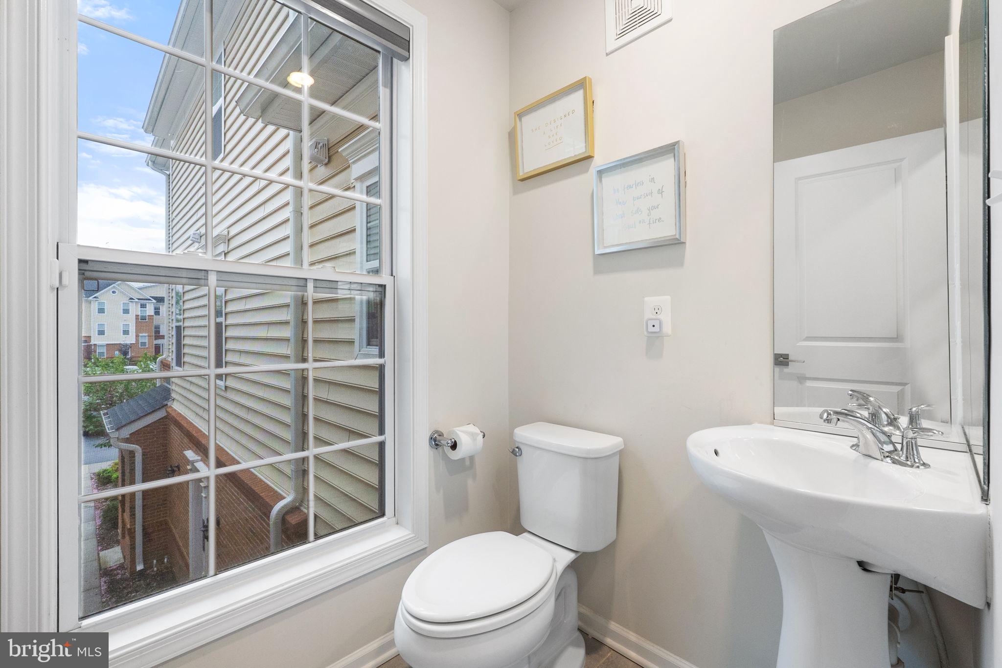 RIDGES AT LOUDOUN VALLEY - Residential