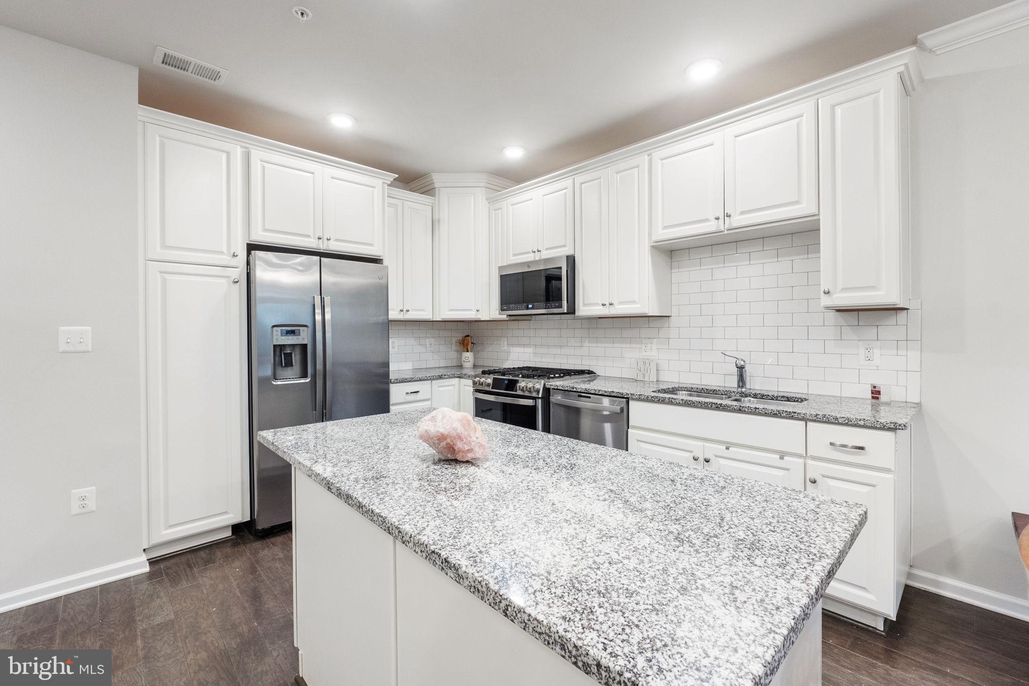 RIDGES AT LOUDOUN VALLEY - Residential