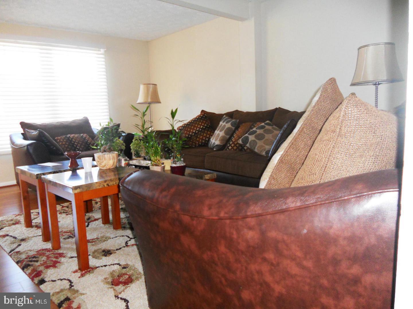8031 TYSON OAKS CIRCLE