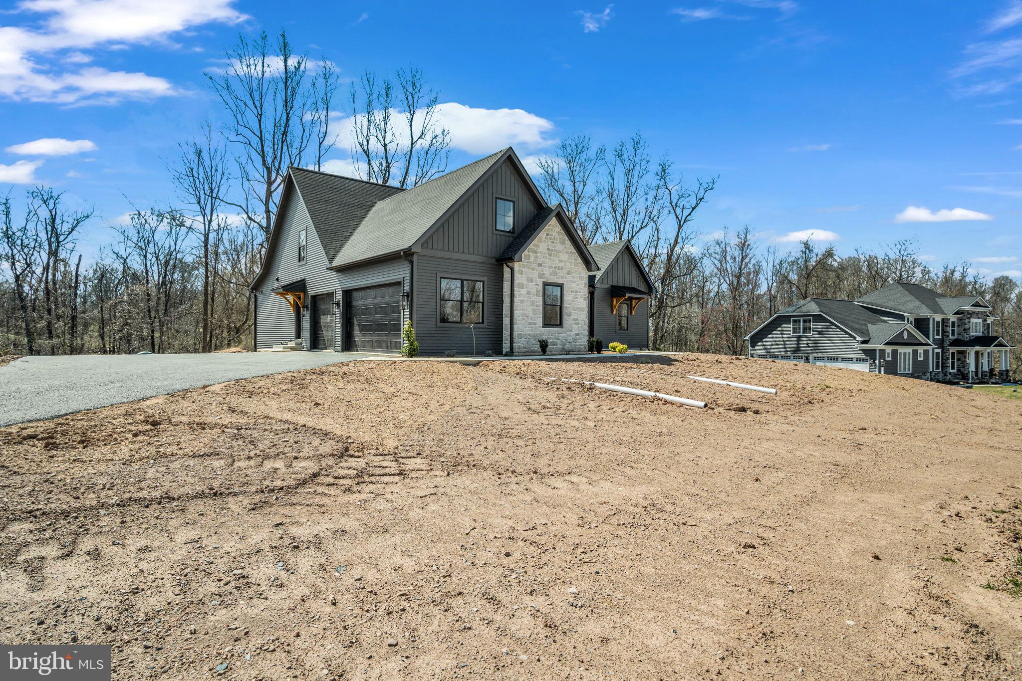 413 WILLOW OAK DRIVE