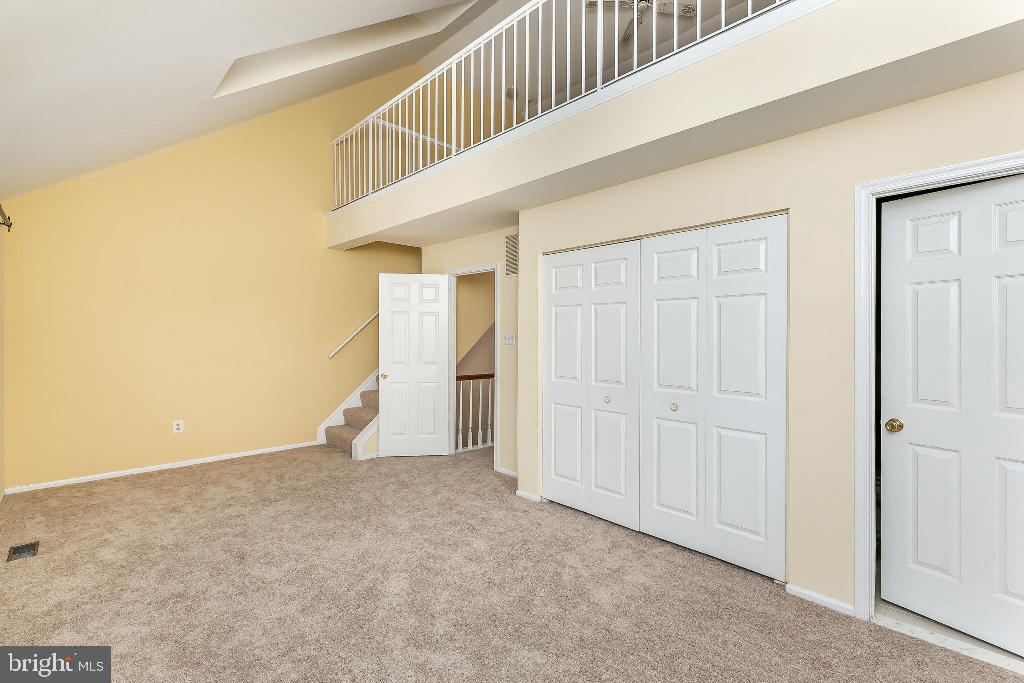 CROMWELL STATION - Residential