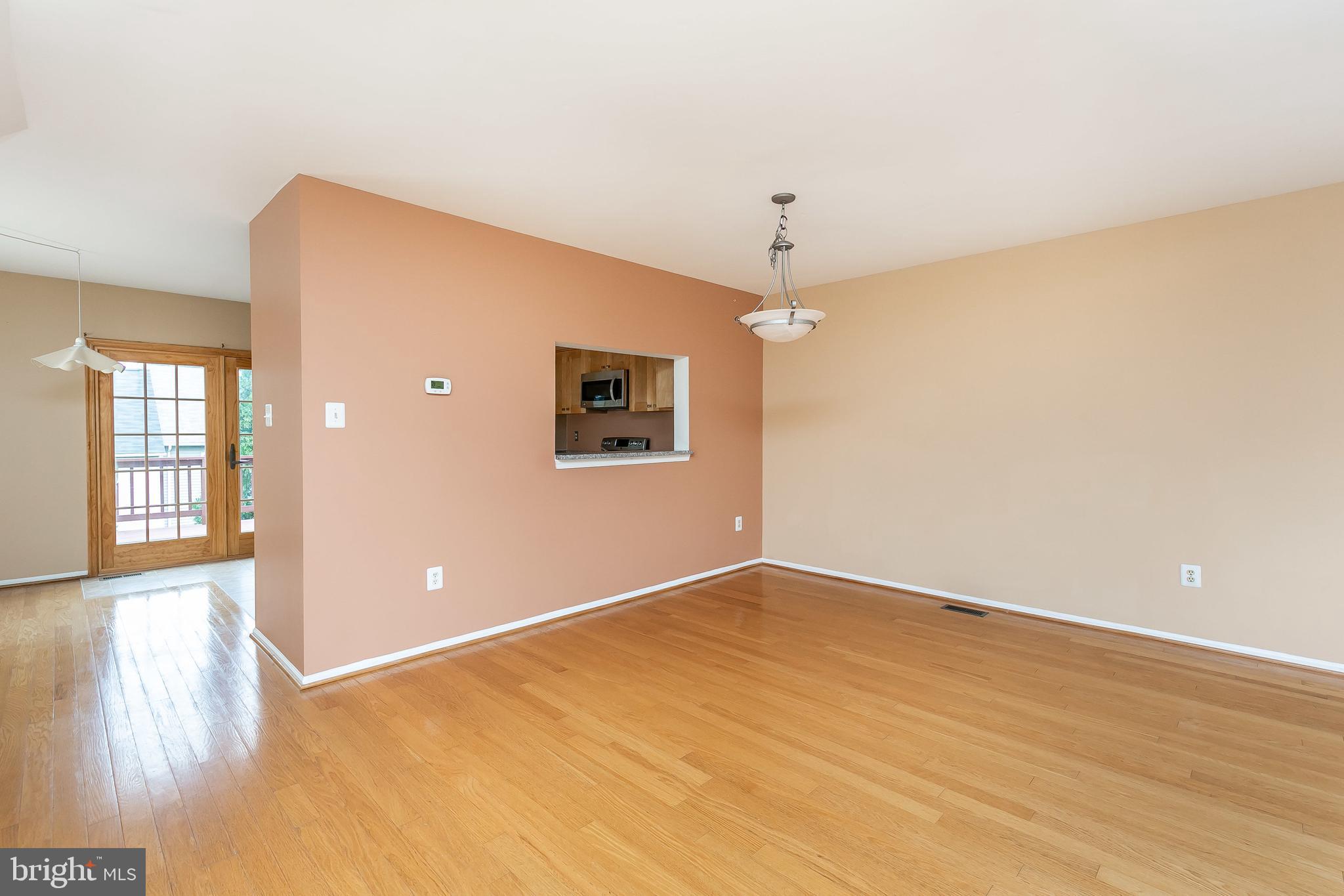 CROMWELL STATION - Residential