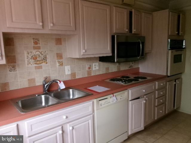 5904 MOUNT EAGLE DRIVE 210