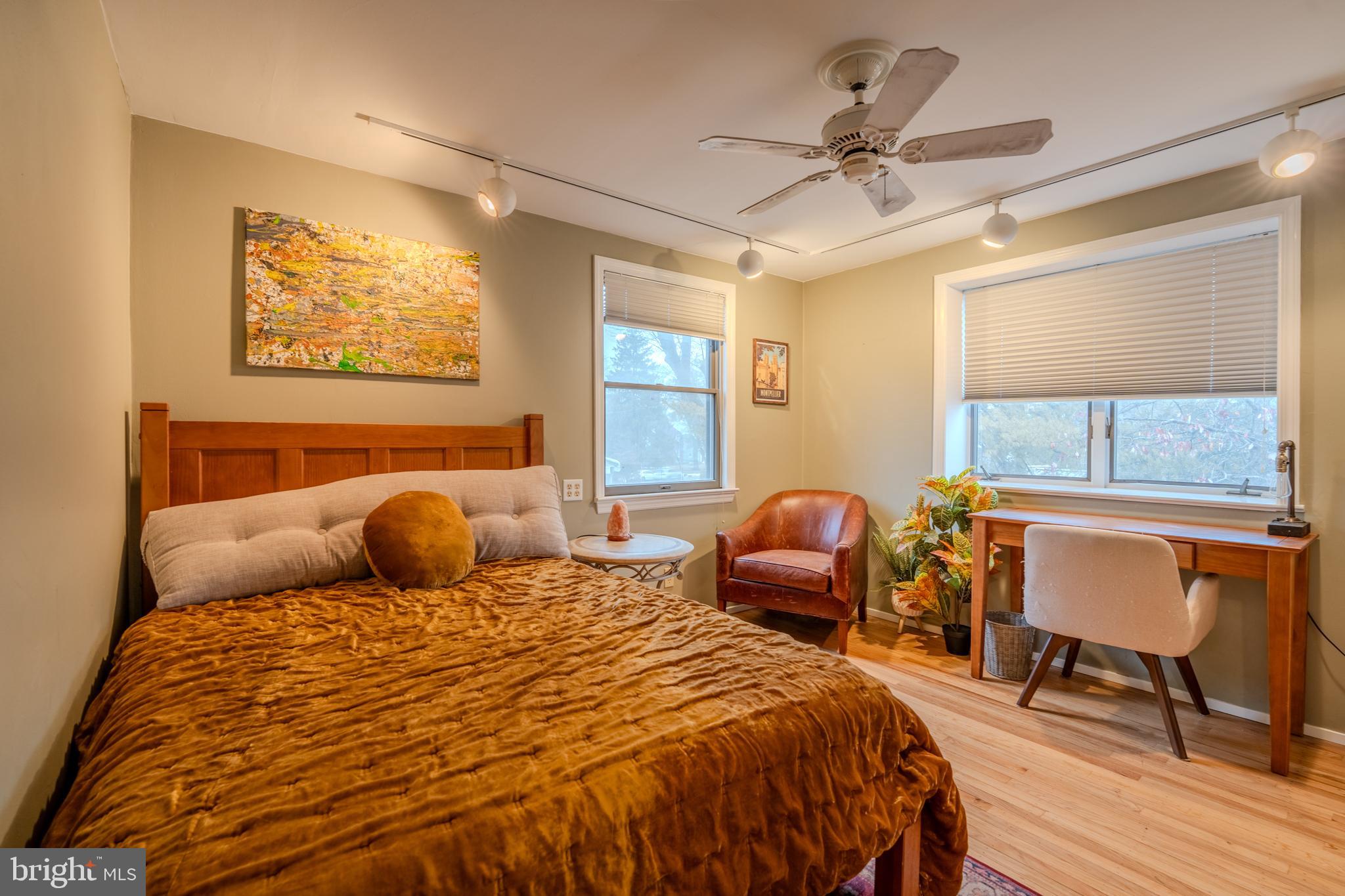 PENN WYNNE - Residential