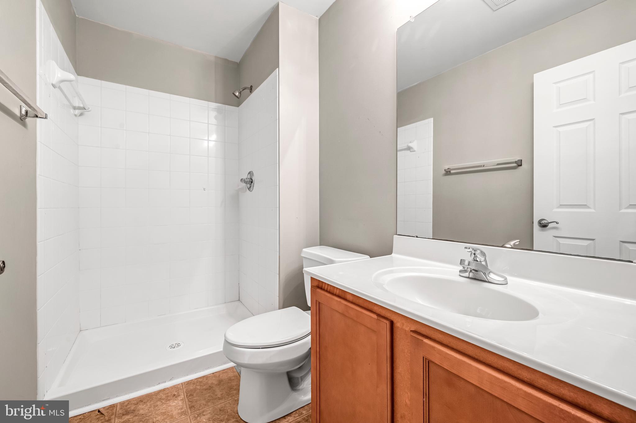 PATRIOT SQUARE - Residential Lease