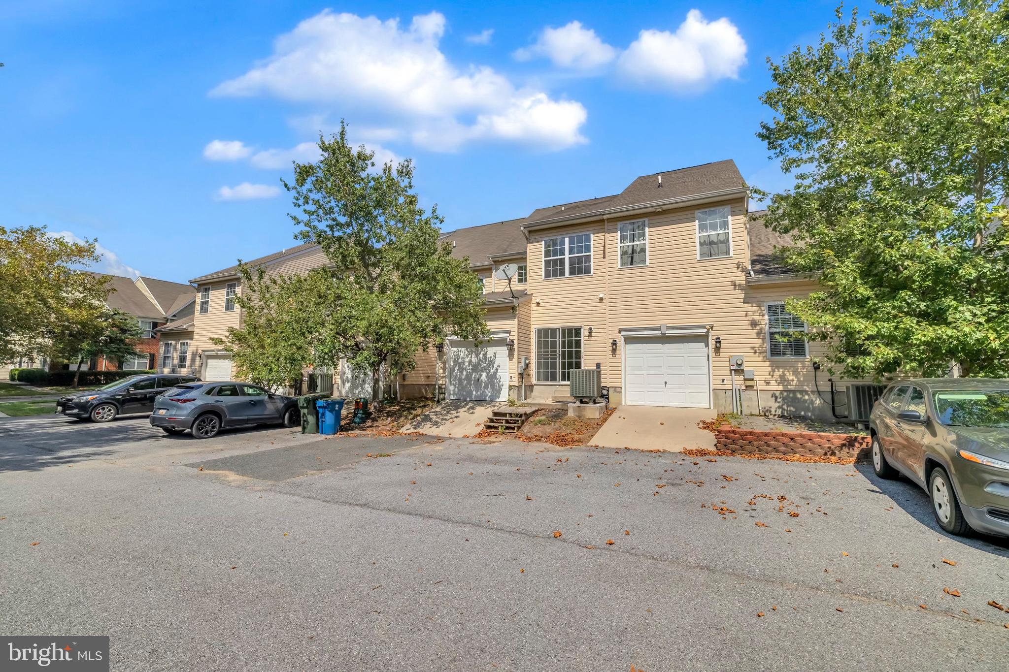 PATRIOT SQUARE - Residential Lease