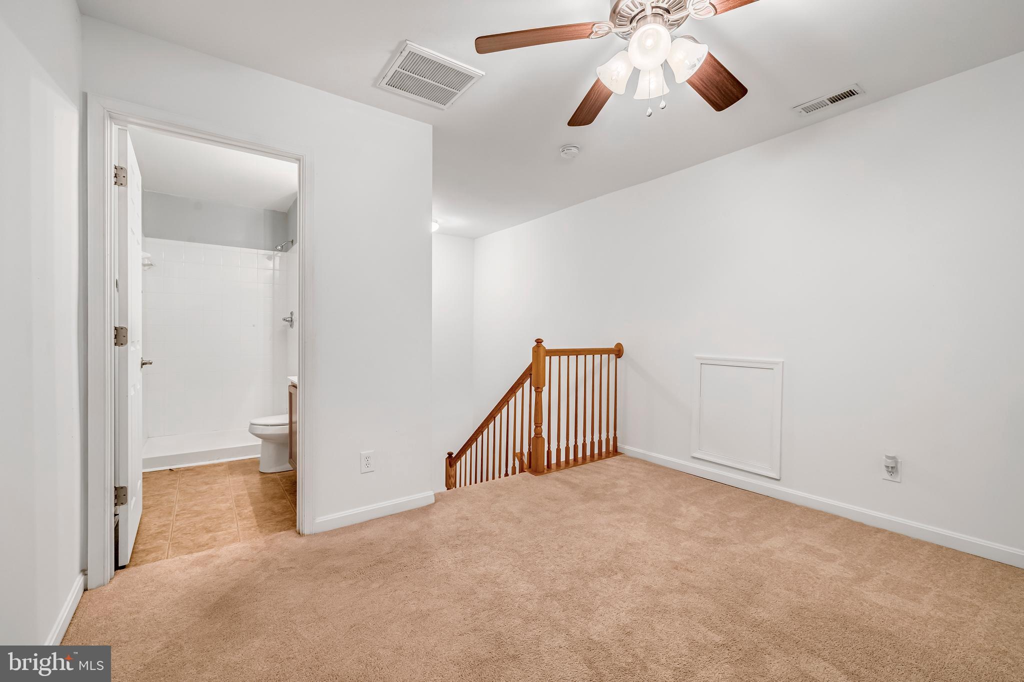 PATRIOT SQUARE - Residential Lease