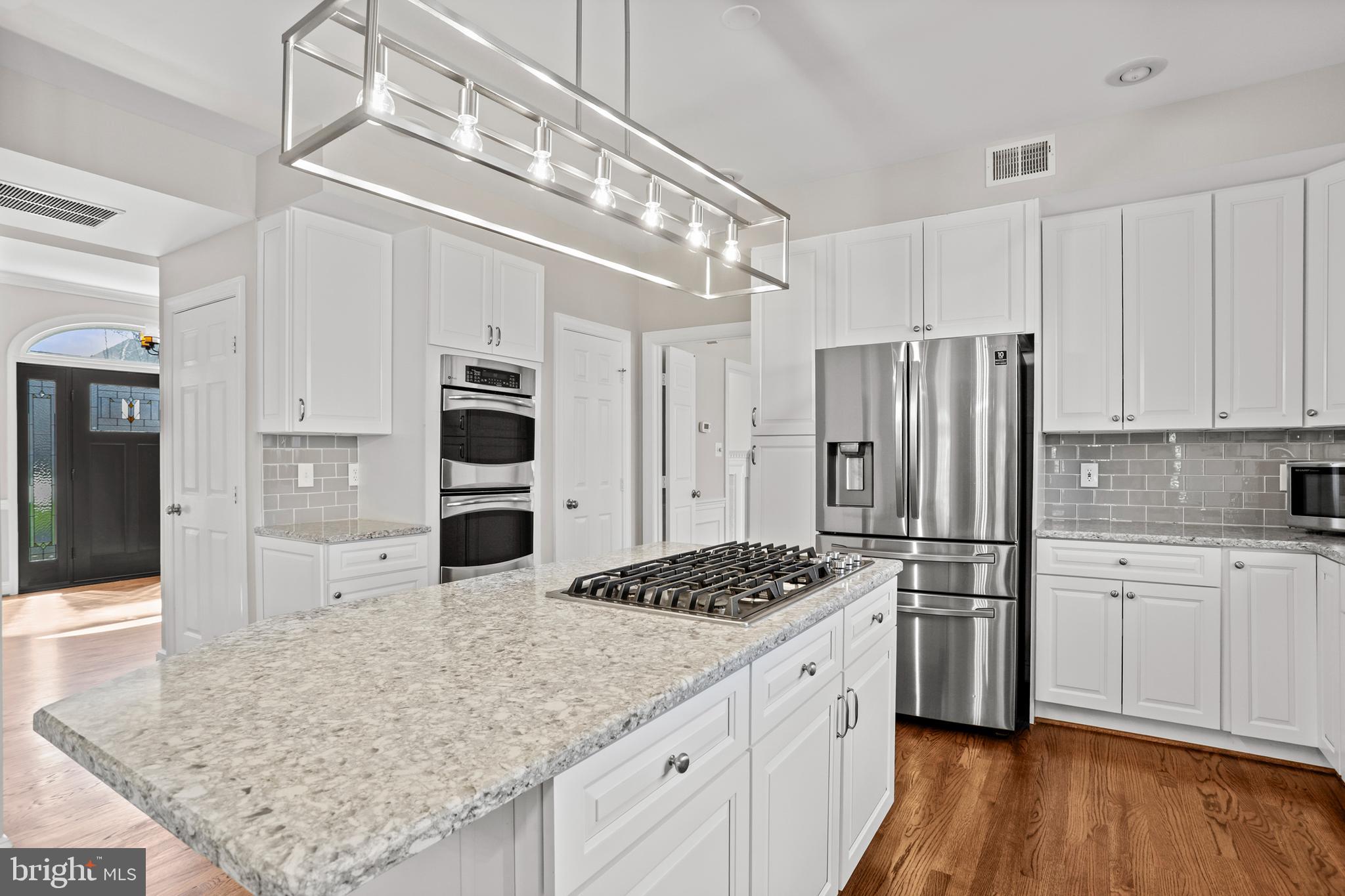 RESTON - Residential